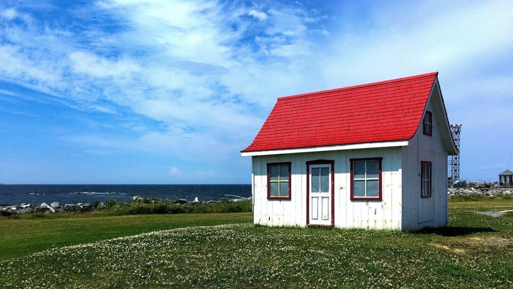 Pourquoi est-il important d'entretenir régulièrement sa toiture ?